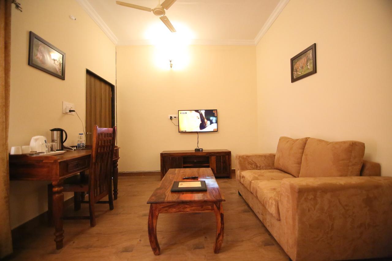 7 Tigers Resort Tadoba Kolāra Exterior foto