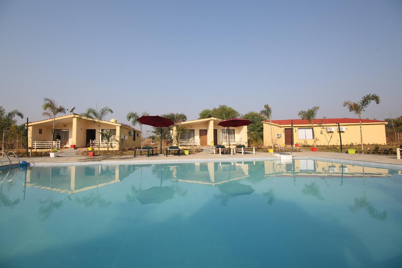 7 Tigers Resort Tadoba Kolāra Exterior foto