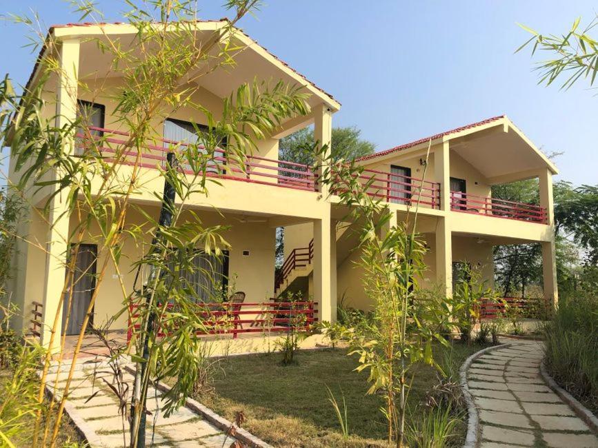 7 Tigers Resort Tadoba Kolāra Exterior foto