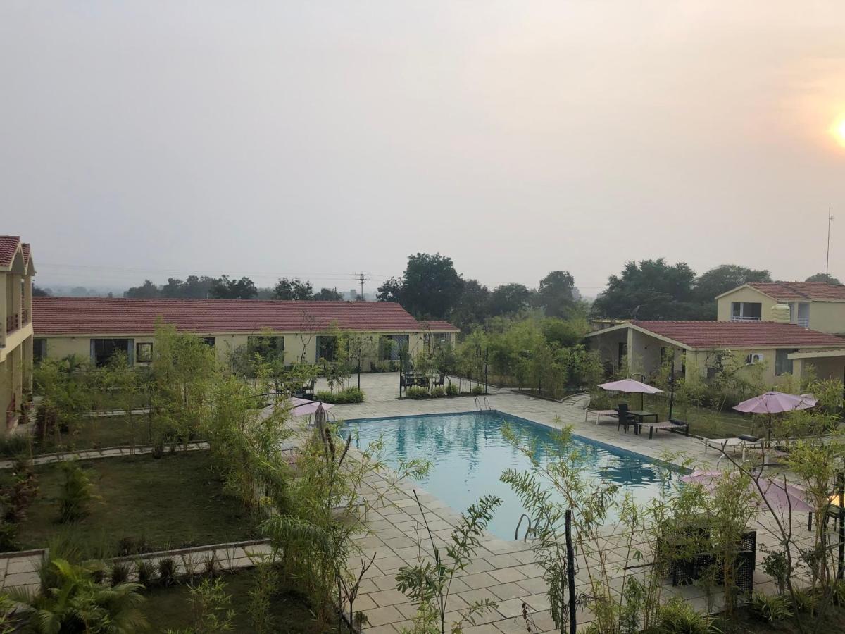 7 Tigers Resort Tadoba Kolāra Exterior foto